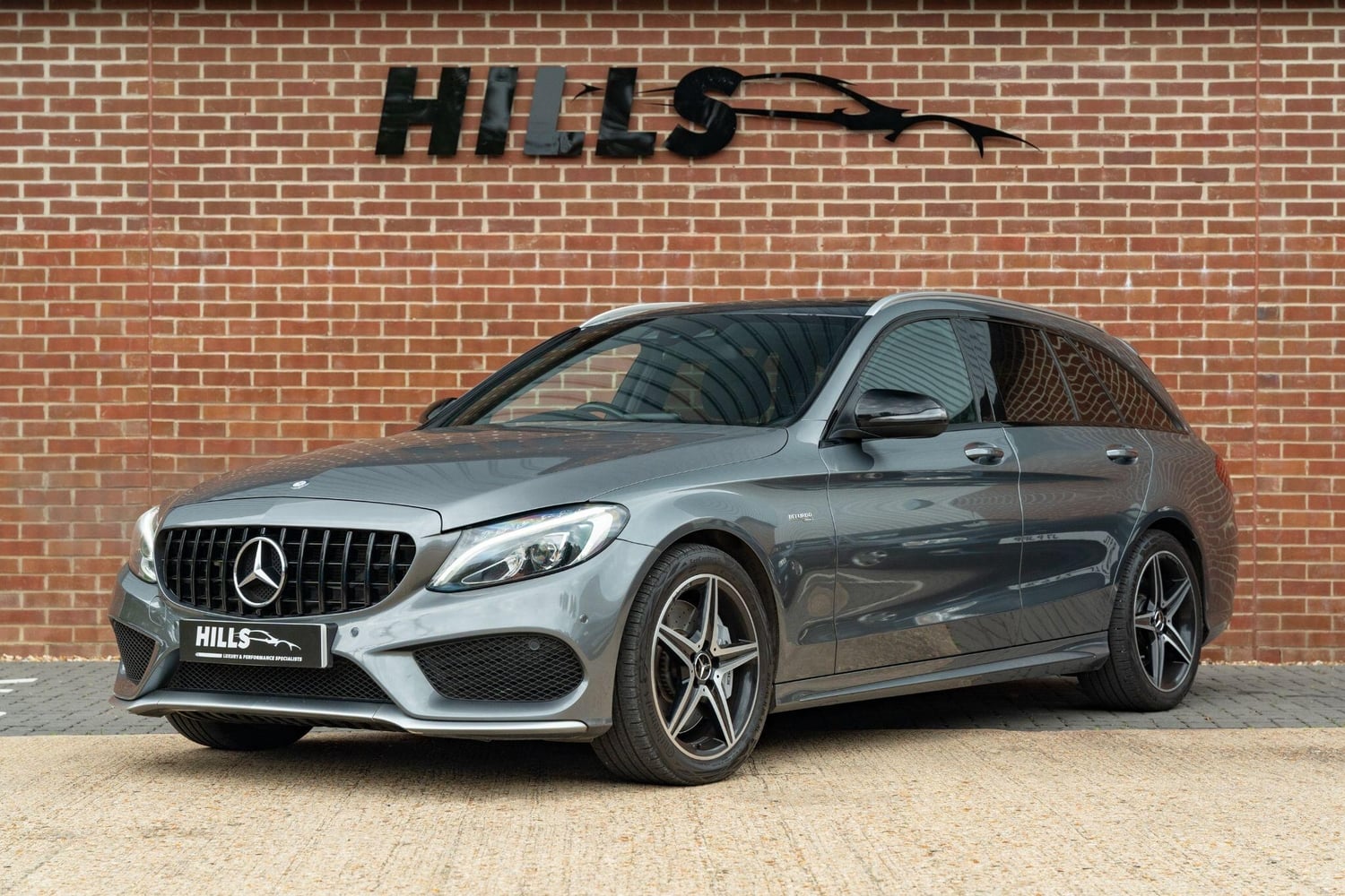 [ berth ]Mercedes-Benz C Class