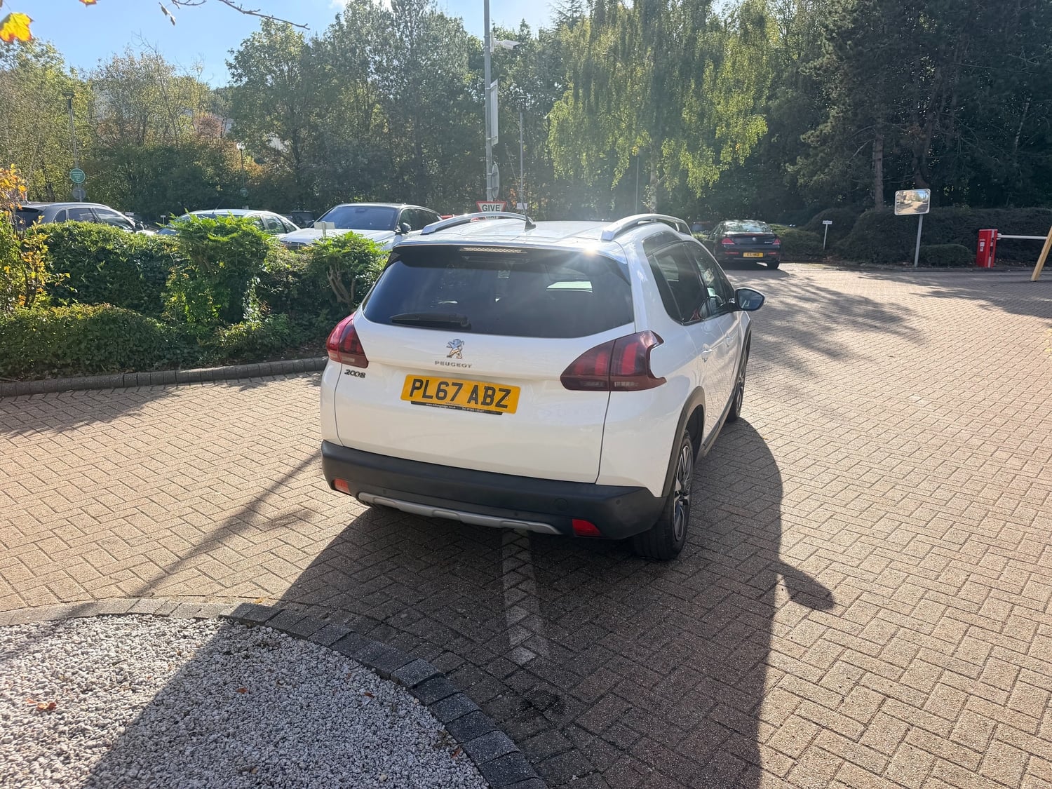 Peugeot 2008 2018 - Cars