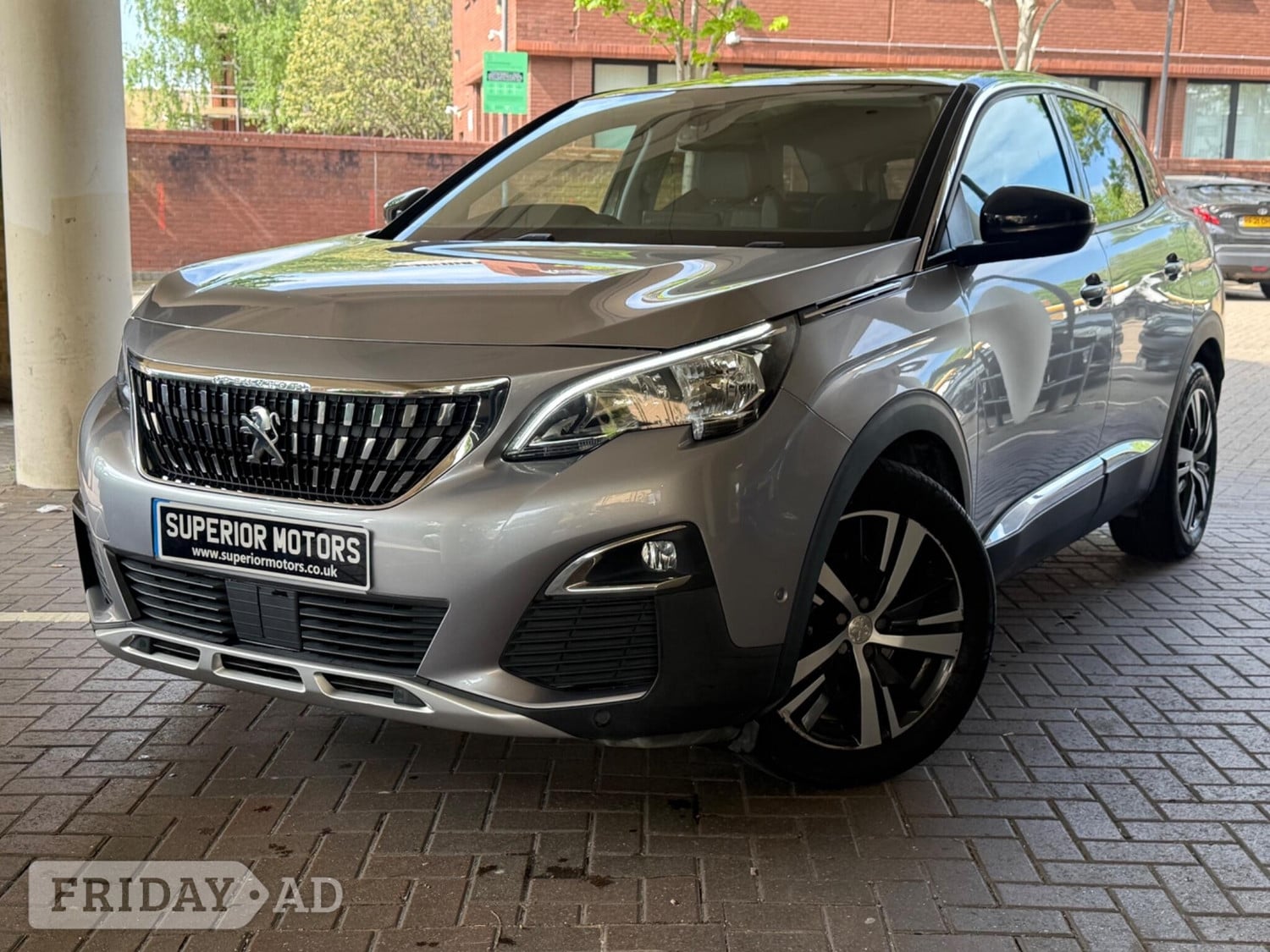 [ berth ]Peugeot 3008