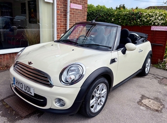Mini Convertible 2013