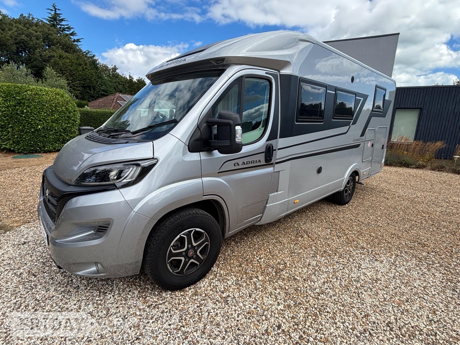 [3 berth ]Adria Compact Supreme DL