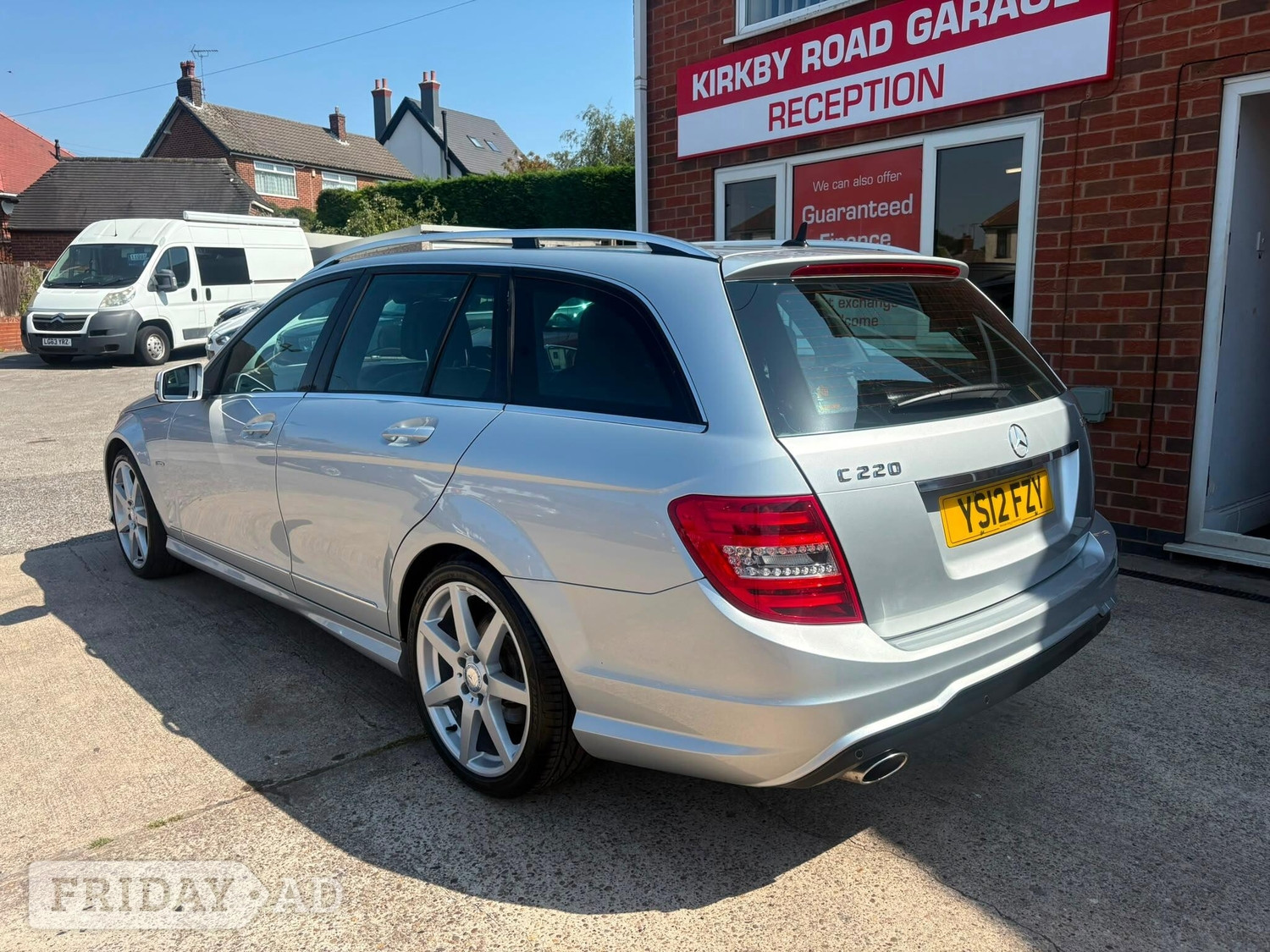 [ berth ]Mercedes-Benz C Class