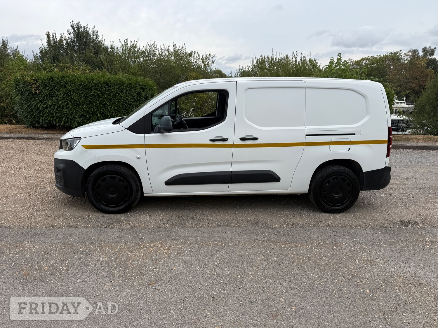 Peugeot Partner 2019 - Vans & Commercial Vehicles in Chertsey