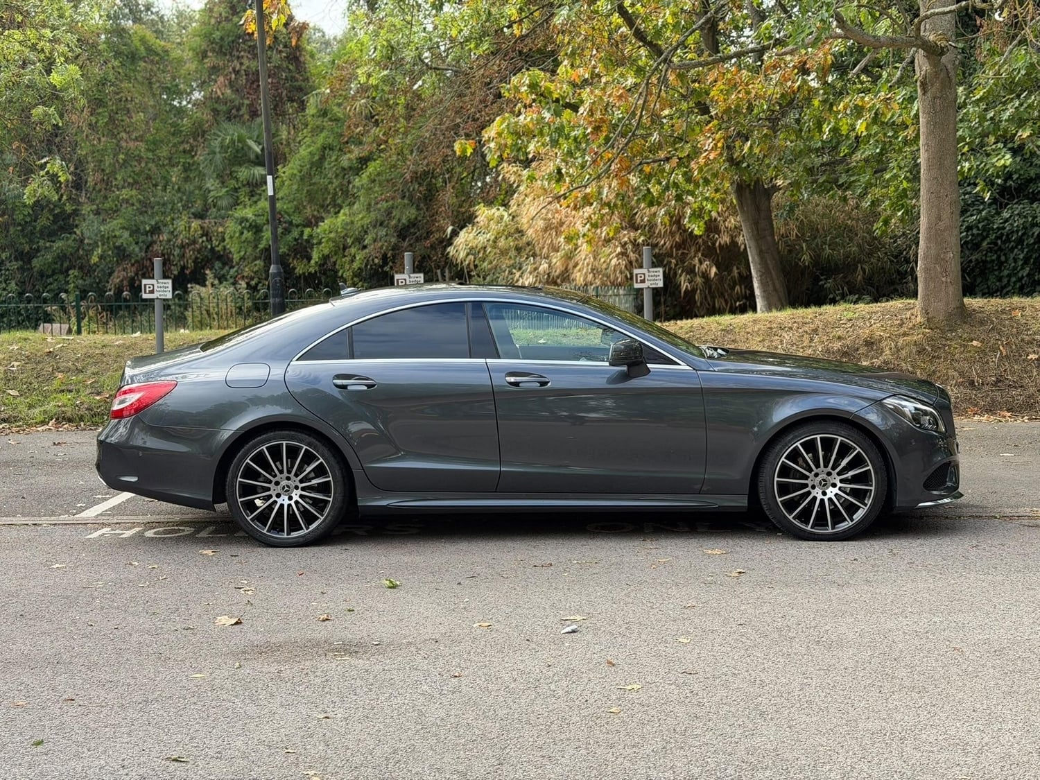 [ berth ]Mercedes-Benz CLS Class