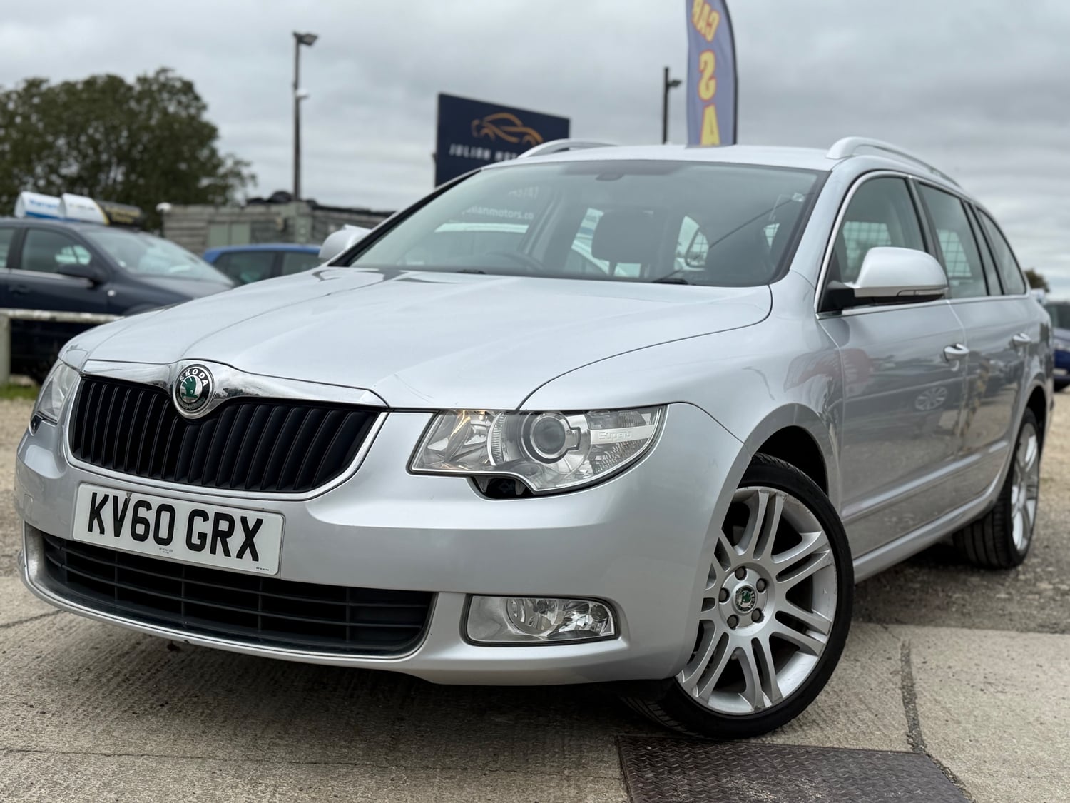[ berth ]Skoda Superb