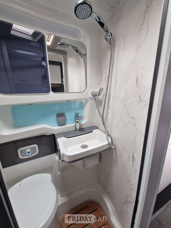 [2 berth ]Swift Carrera 122