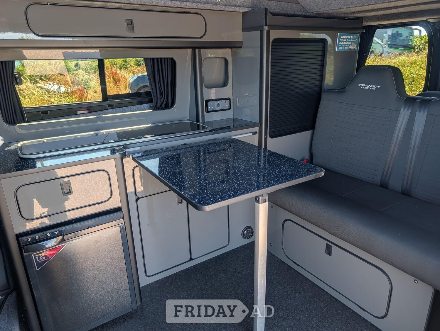 [ berth ]Ford Transit Custom