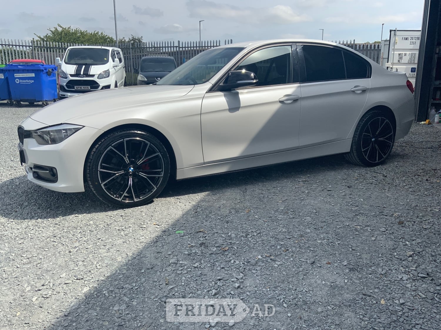 [ berth ]BMW 3 Series