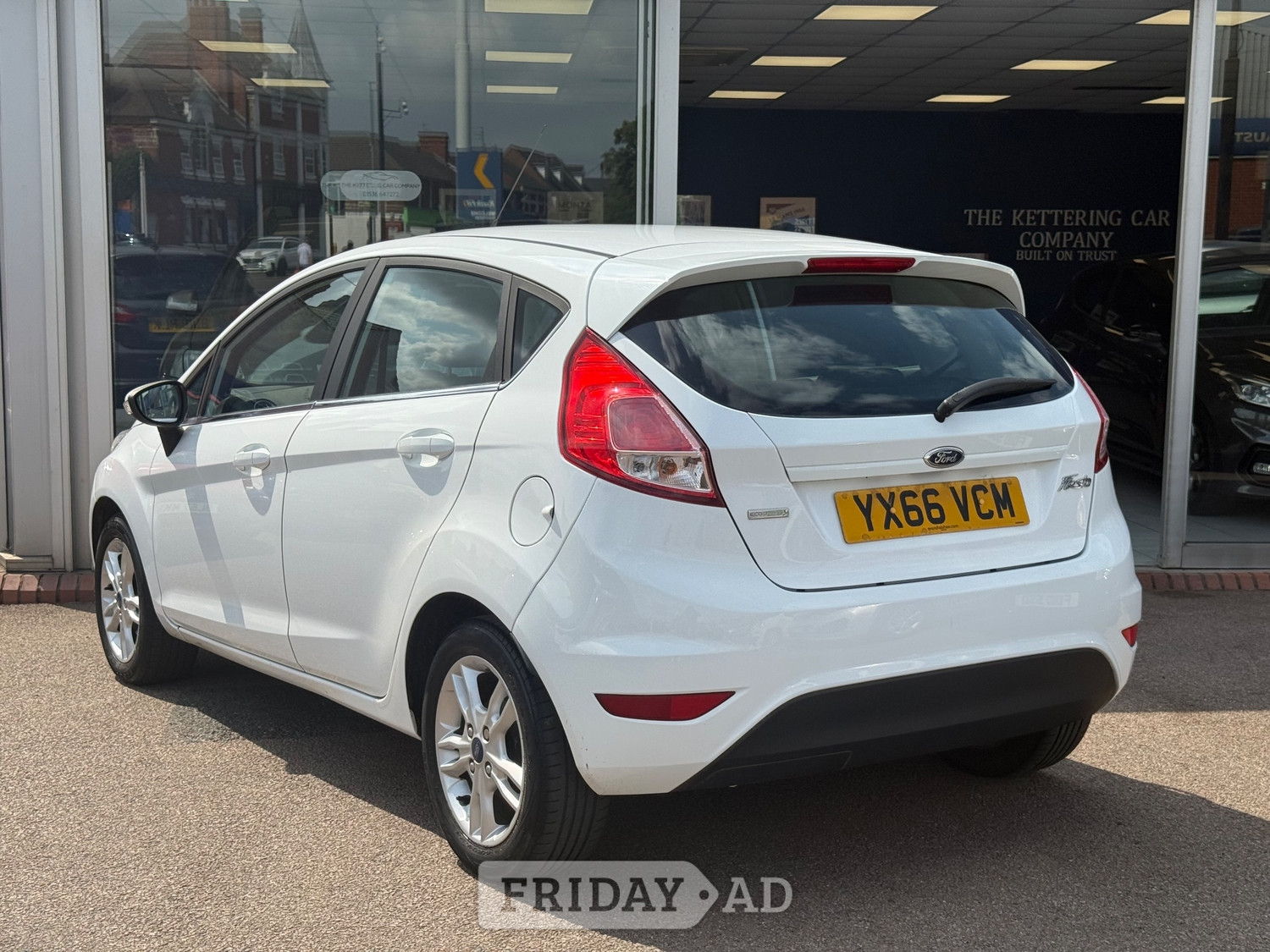 Ford Fiesta 2016 - Cars in Kettering