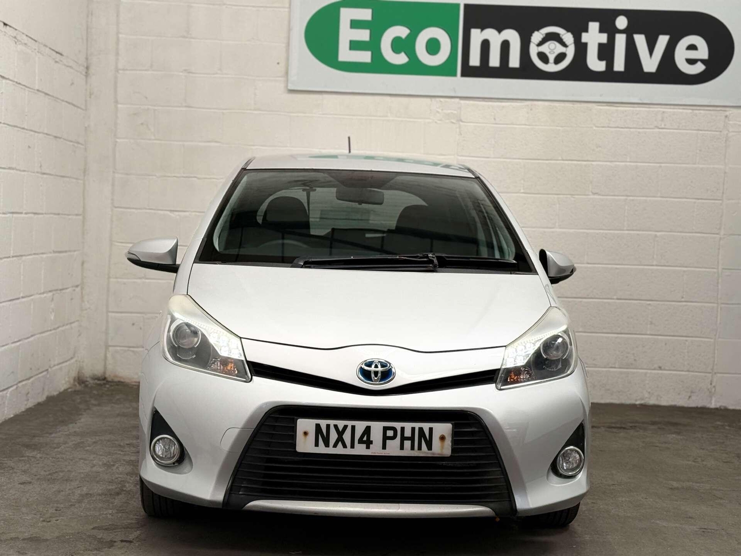 Toyota Yaris 2014 - Cars