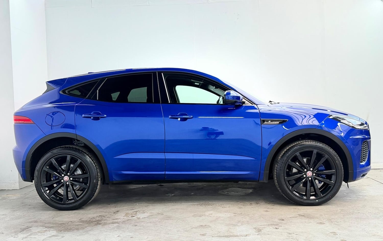 [ berth ]Jaguar E-Pace