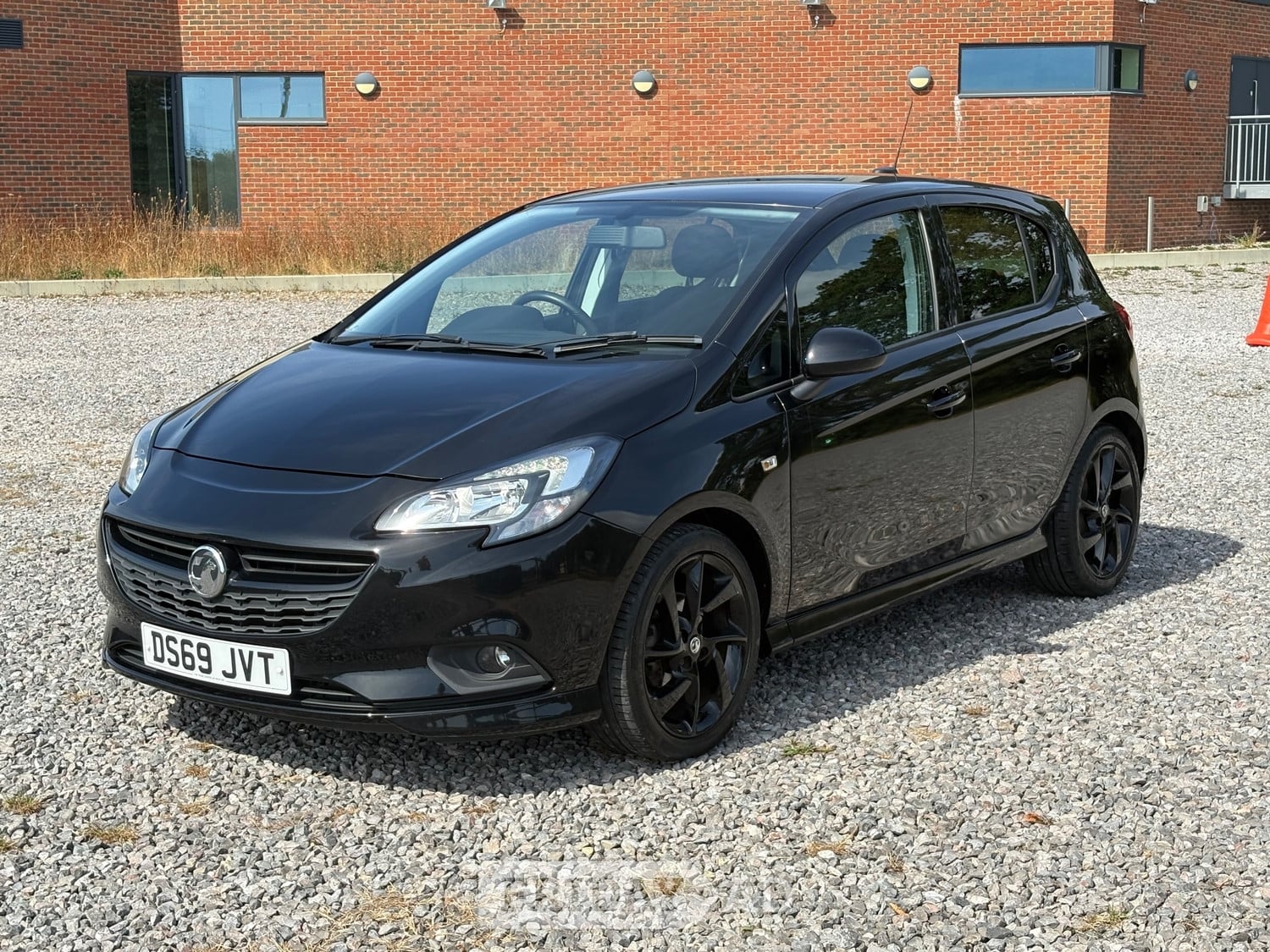 [ berth ]Vauxhall Corsa