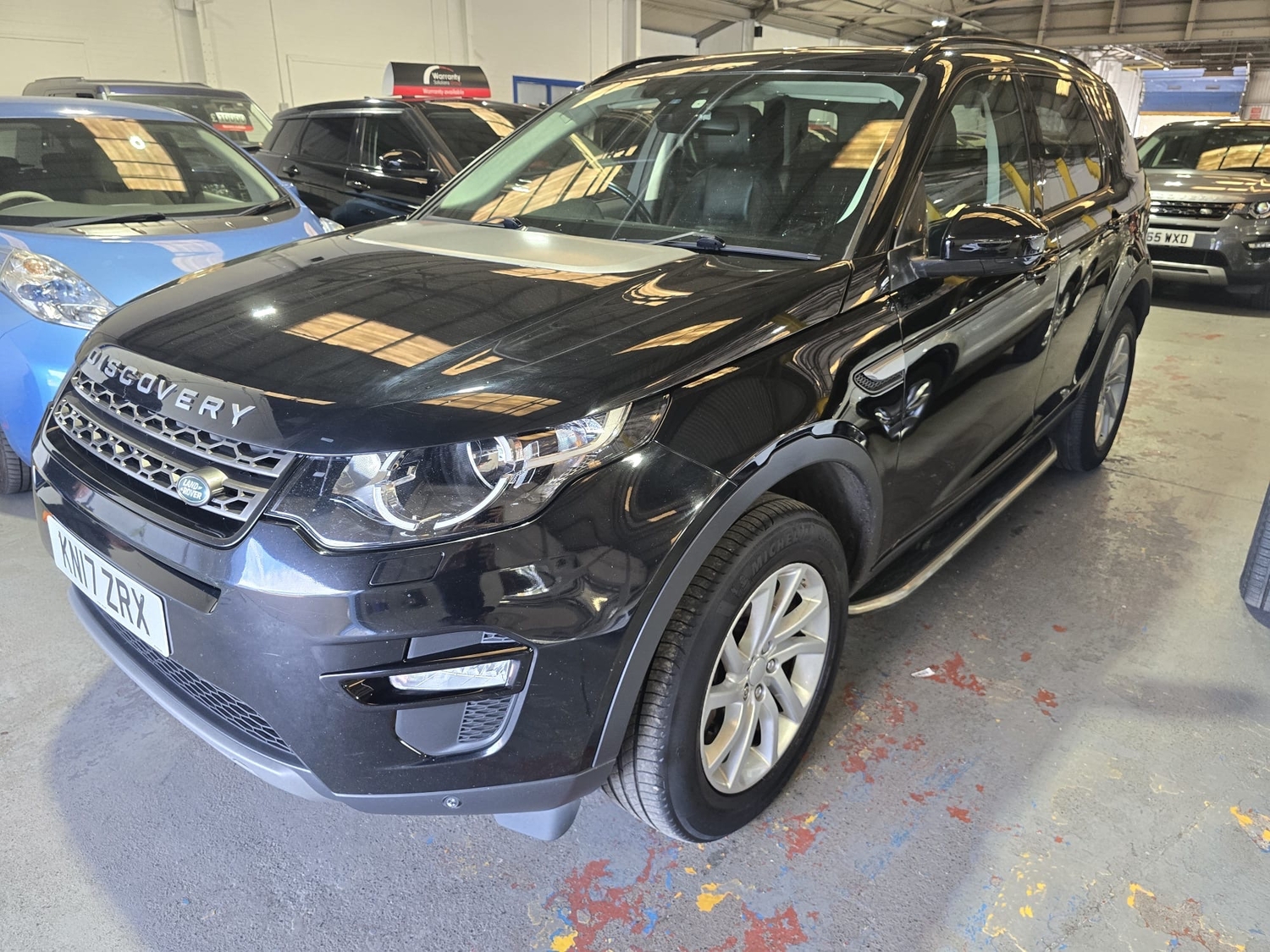 [ berth ]Land Rover Discovery Sport