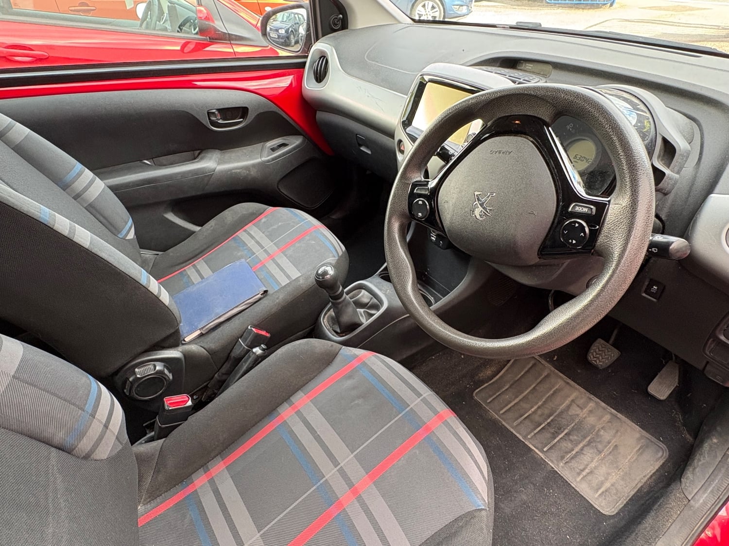 [ berth ]Peugeot 108
