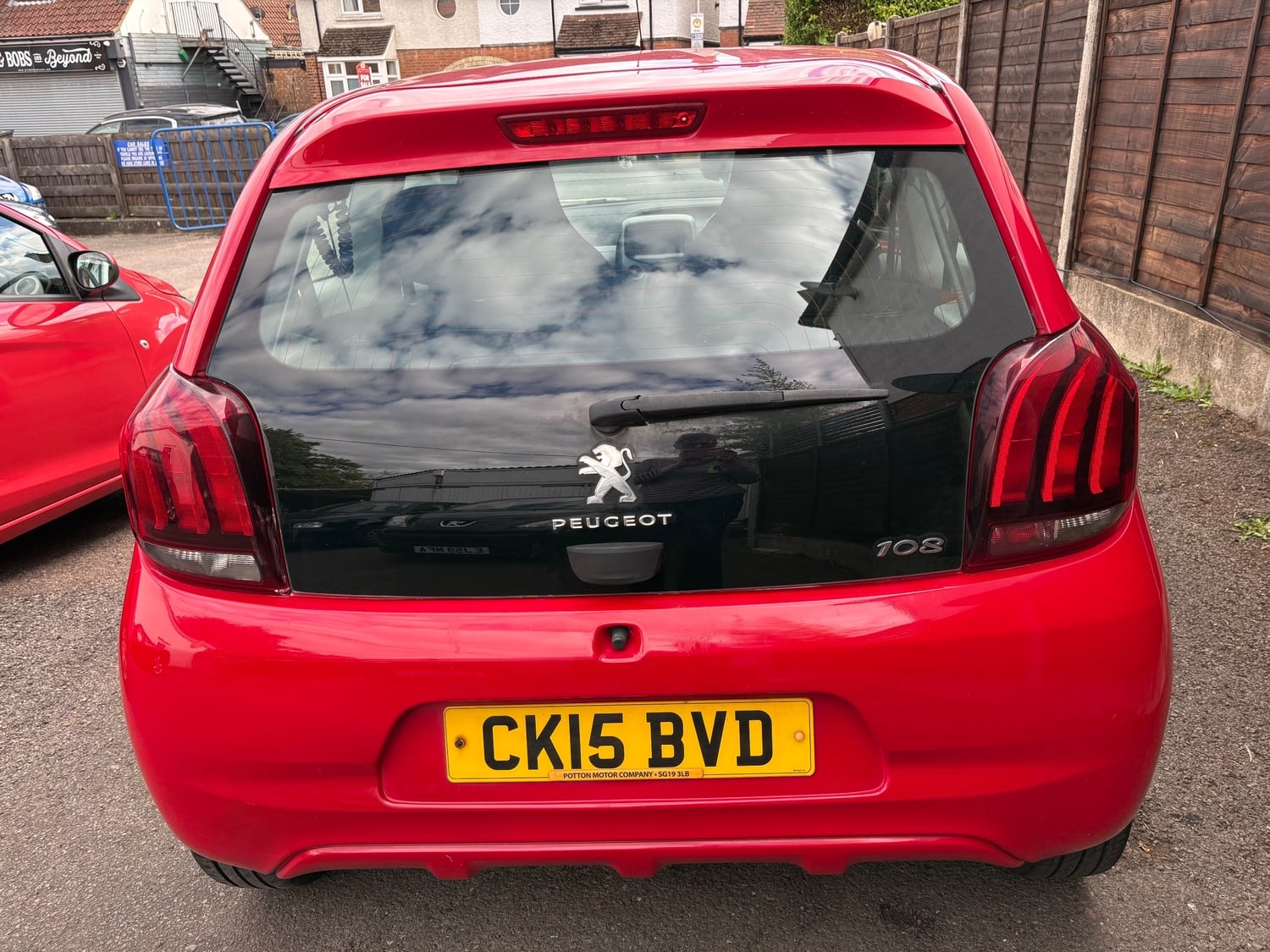 Peugeot 108 2015 - Cars