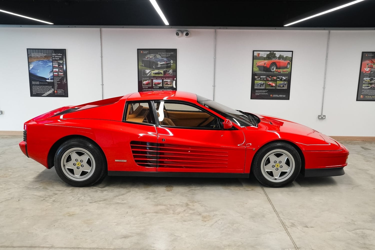 Ferrari Testarossa 1990 - Cars in Wokingham