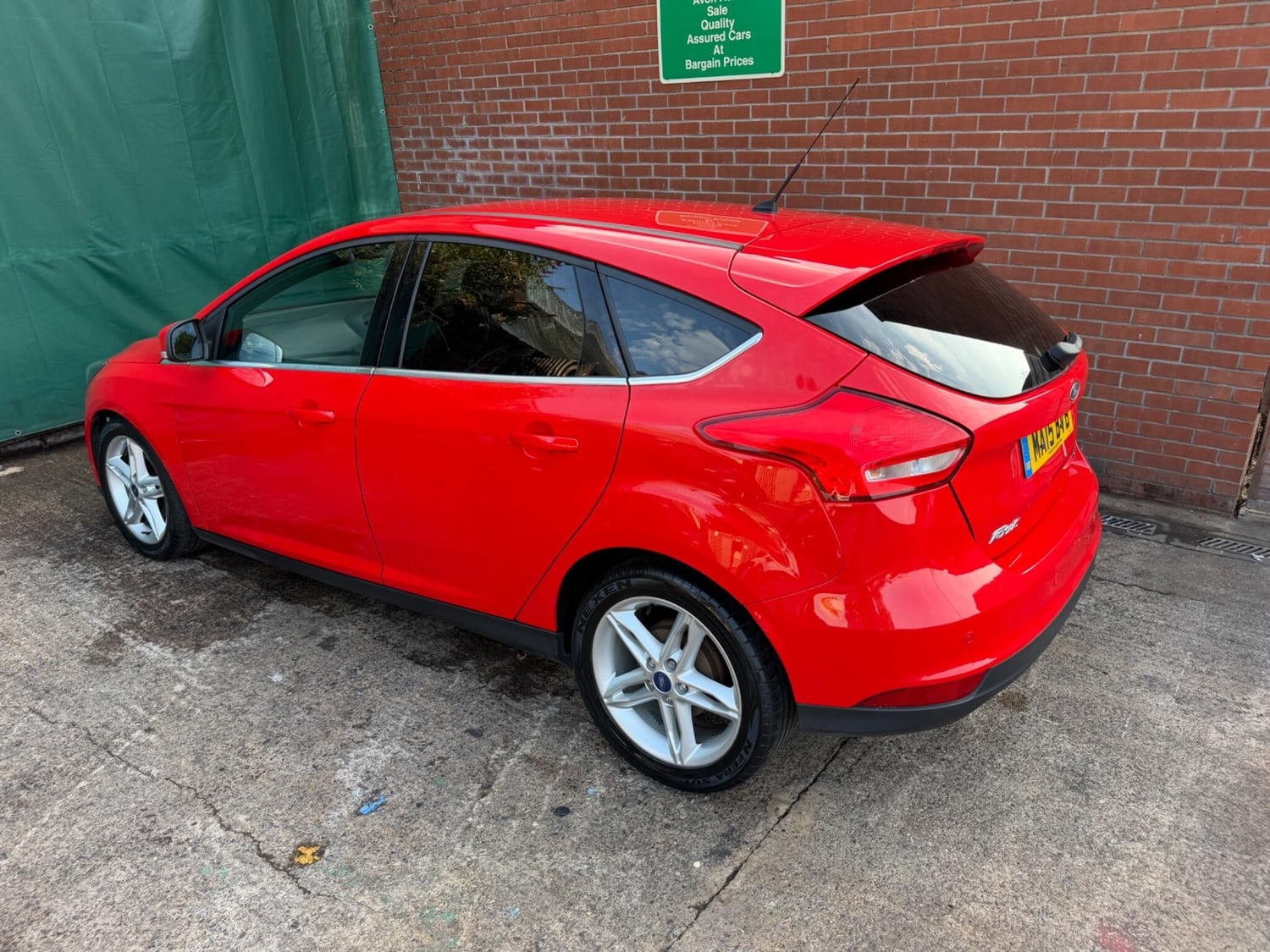 Ford Focus 2015 - Cars in Hanham