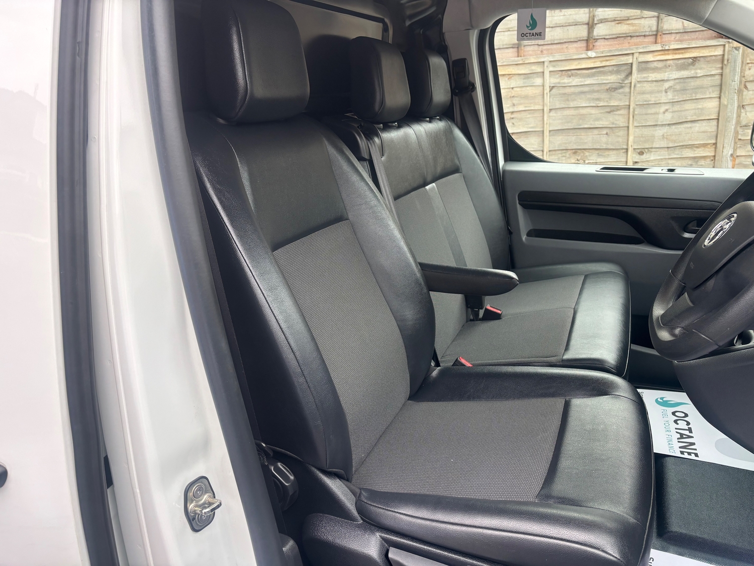 Vauxhall Vivaro 2021 - Vans & Commercial Vehicles in Hillingdon