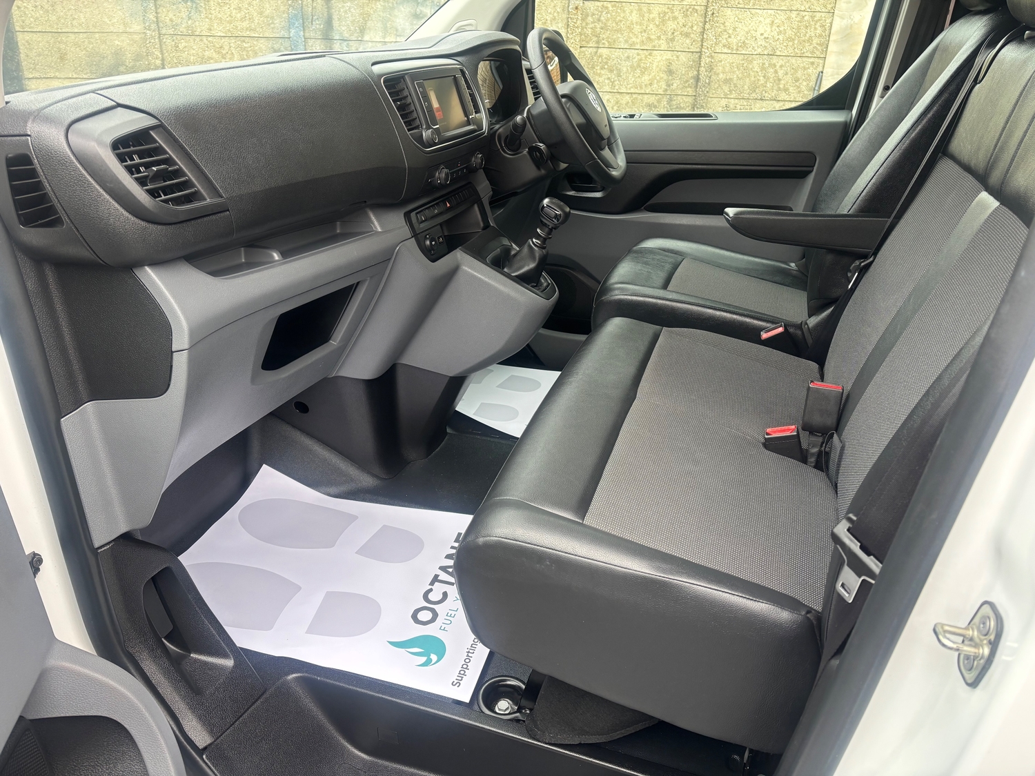 Vauxhall Vivaro 2021 - Vans & Commercial Vehicles