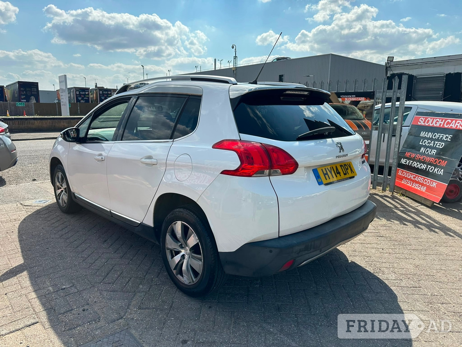 [ berth ]Peugeot 2008