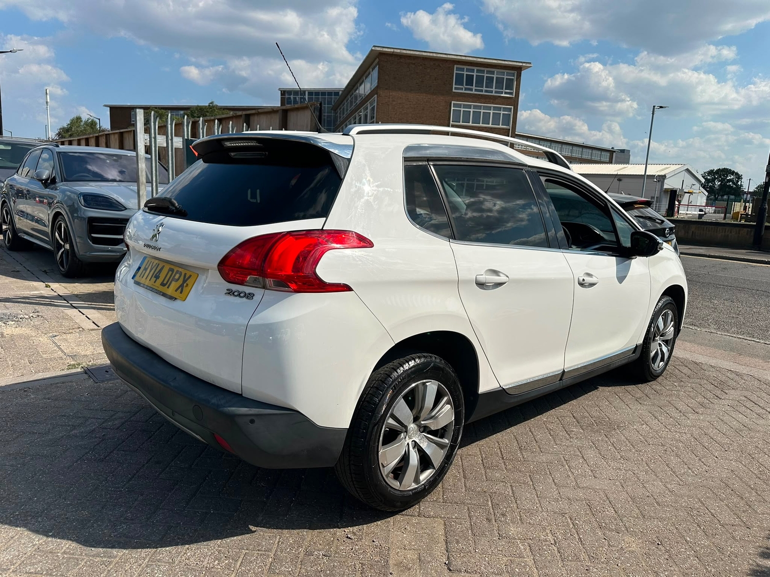 Peugeot 2008 2014 - Cars in Slough
