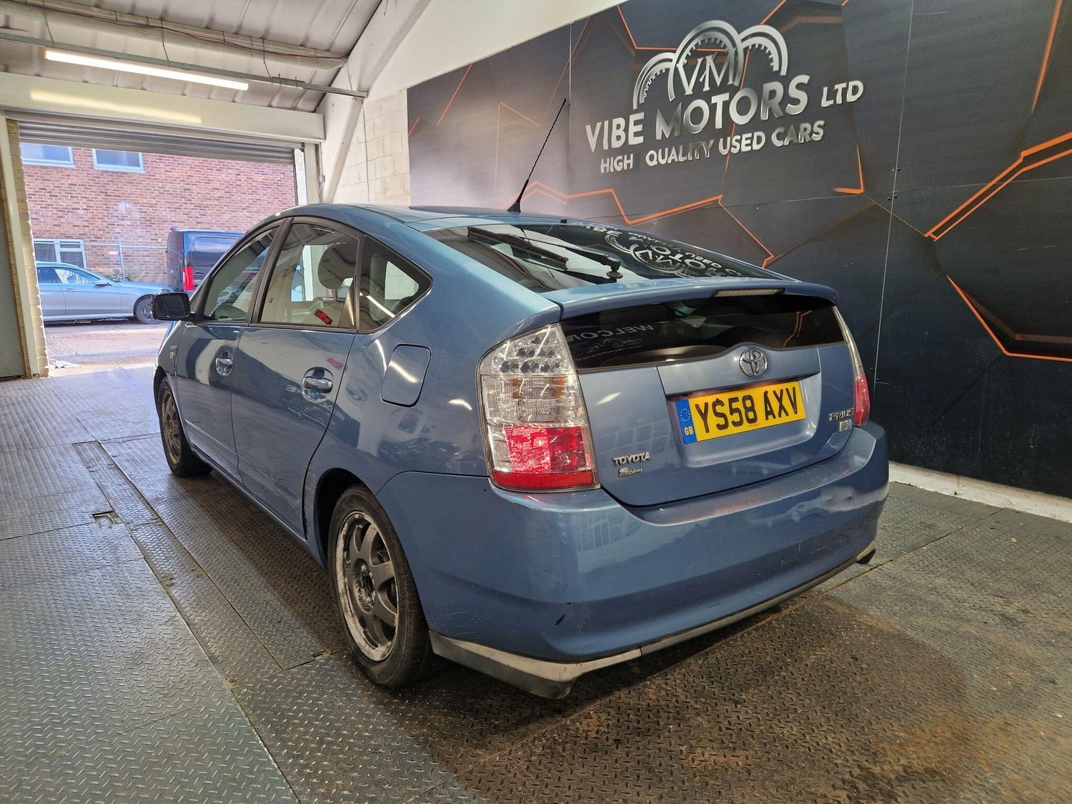 [ berth ]Toyota Prius