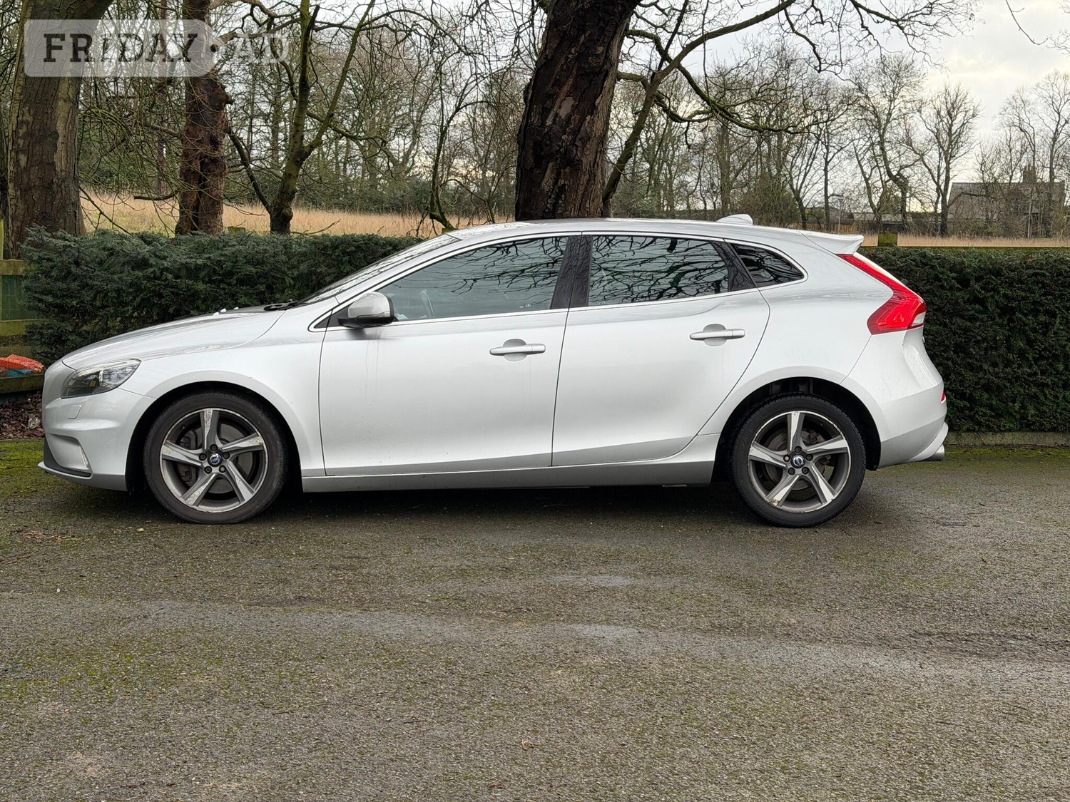 Volvo V40 2016 - Cars