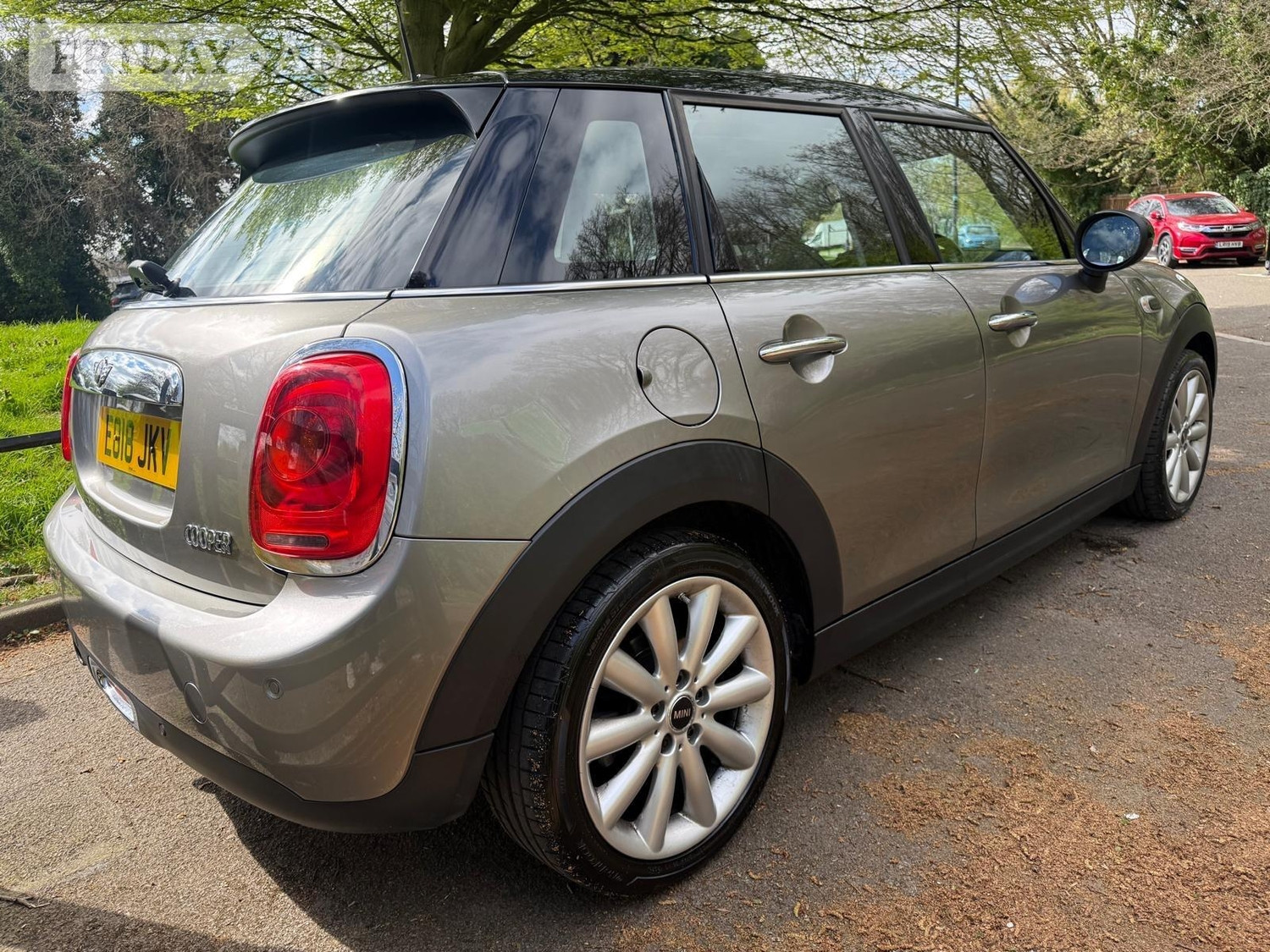 [ berth ]Mini Hatch