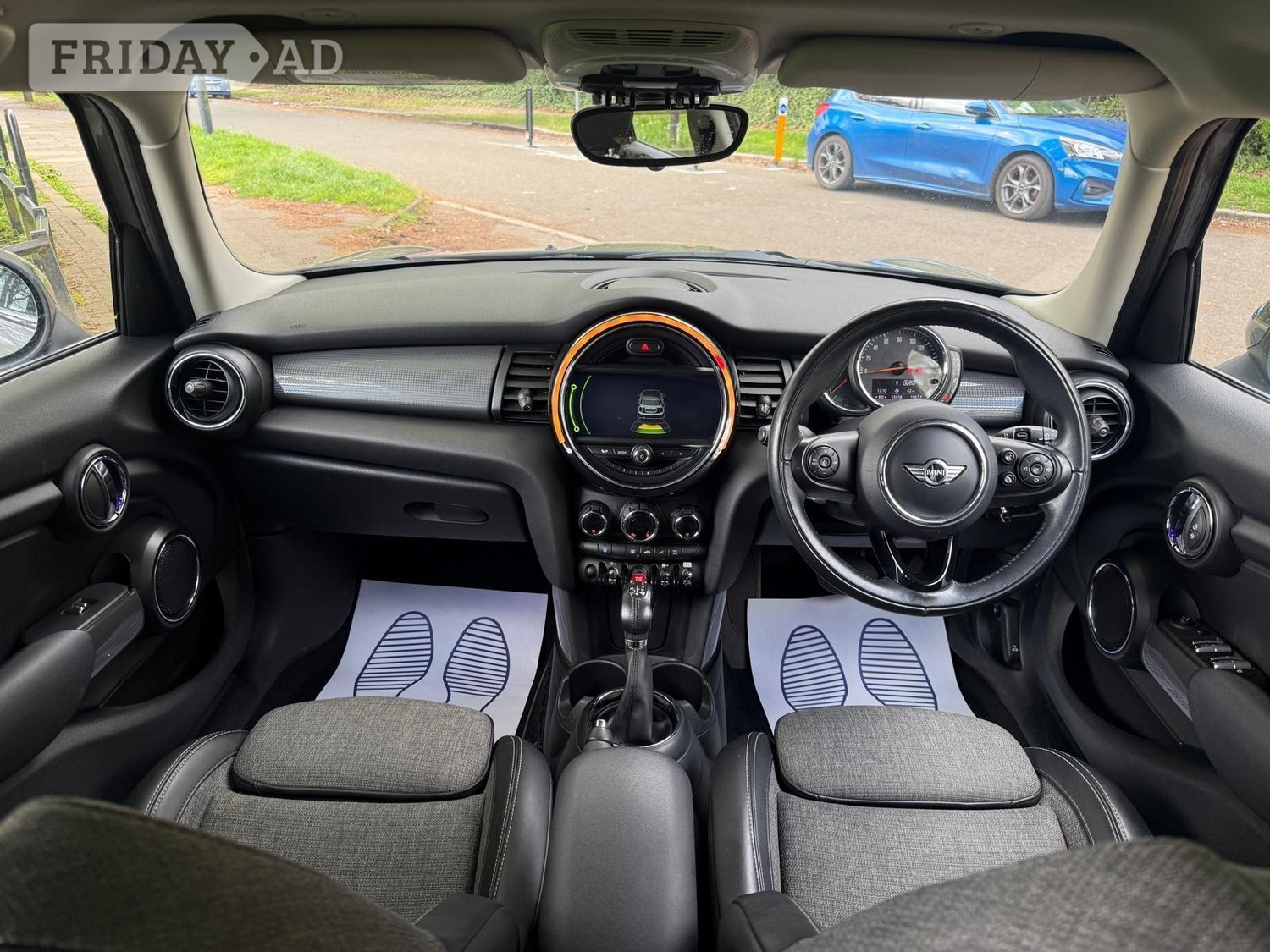 Mini Hatch Barnet