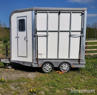 Equi-Trek Trail-Treka  Horse Trailer
