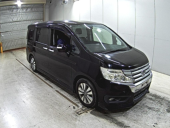 Honda Stepwagon 2015