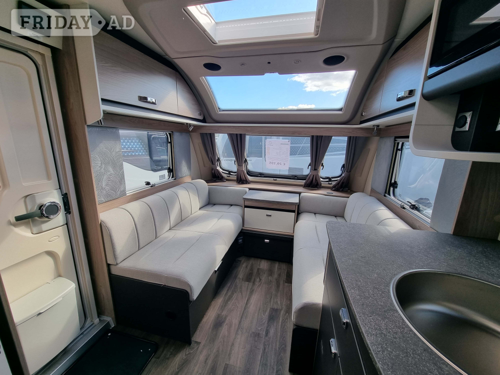 Swift Challenger 560 2026 - Motorhomes & Caravans in Highbridge