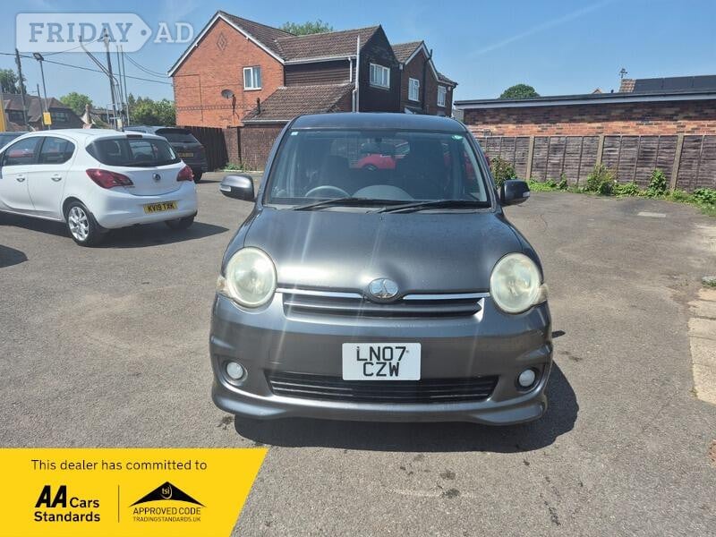 [ berth ]Toyota Sienta