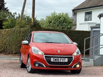Peugeot 208 2016