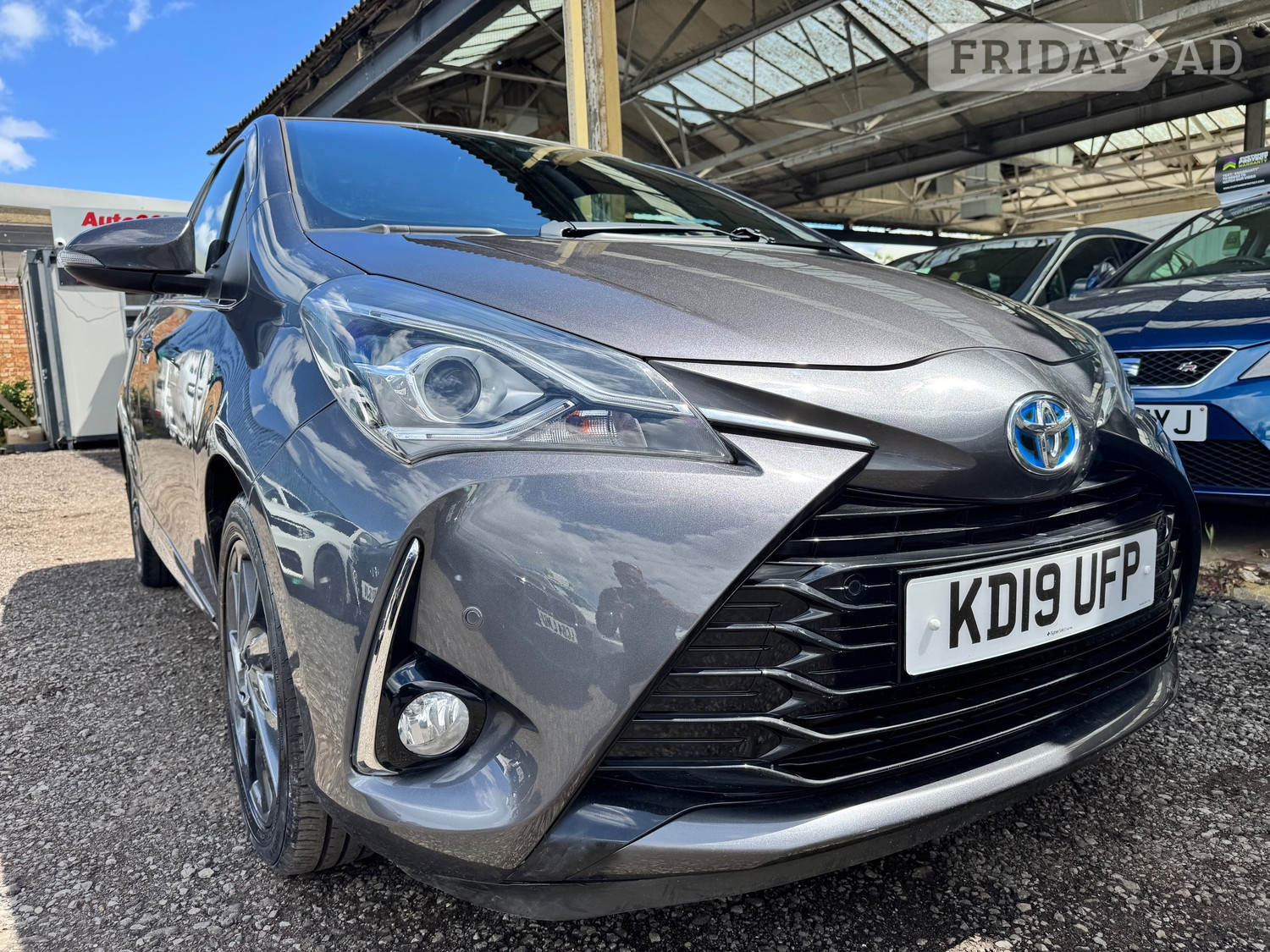 Toyota Yaris 2019 - Cars in West Molesey