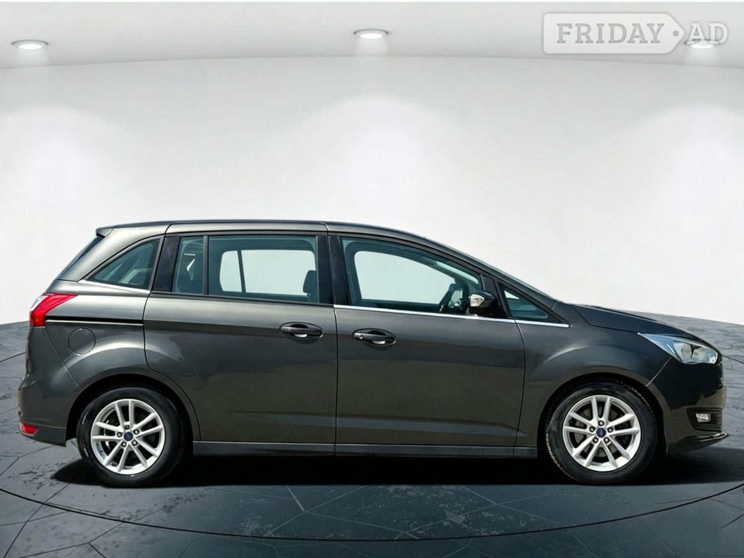 [ berth ]Ford Grand C-MAX