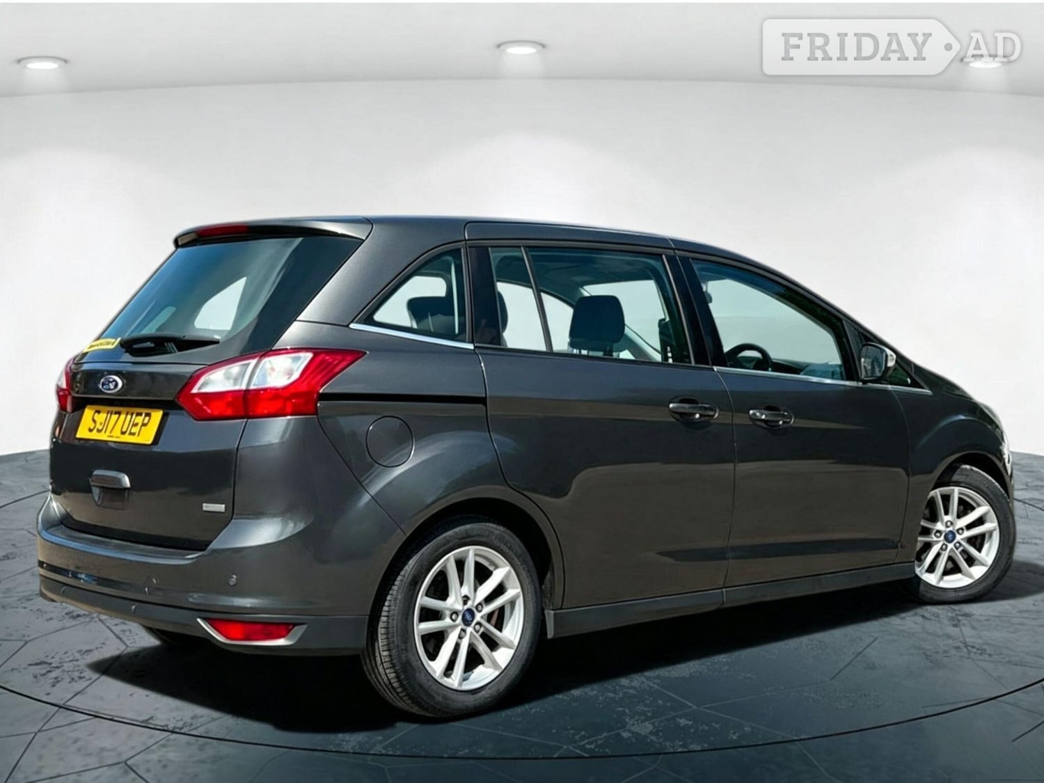Ford Grand C-MAX 2017 - Cars in Walsall