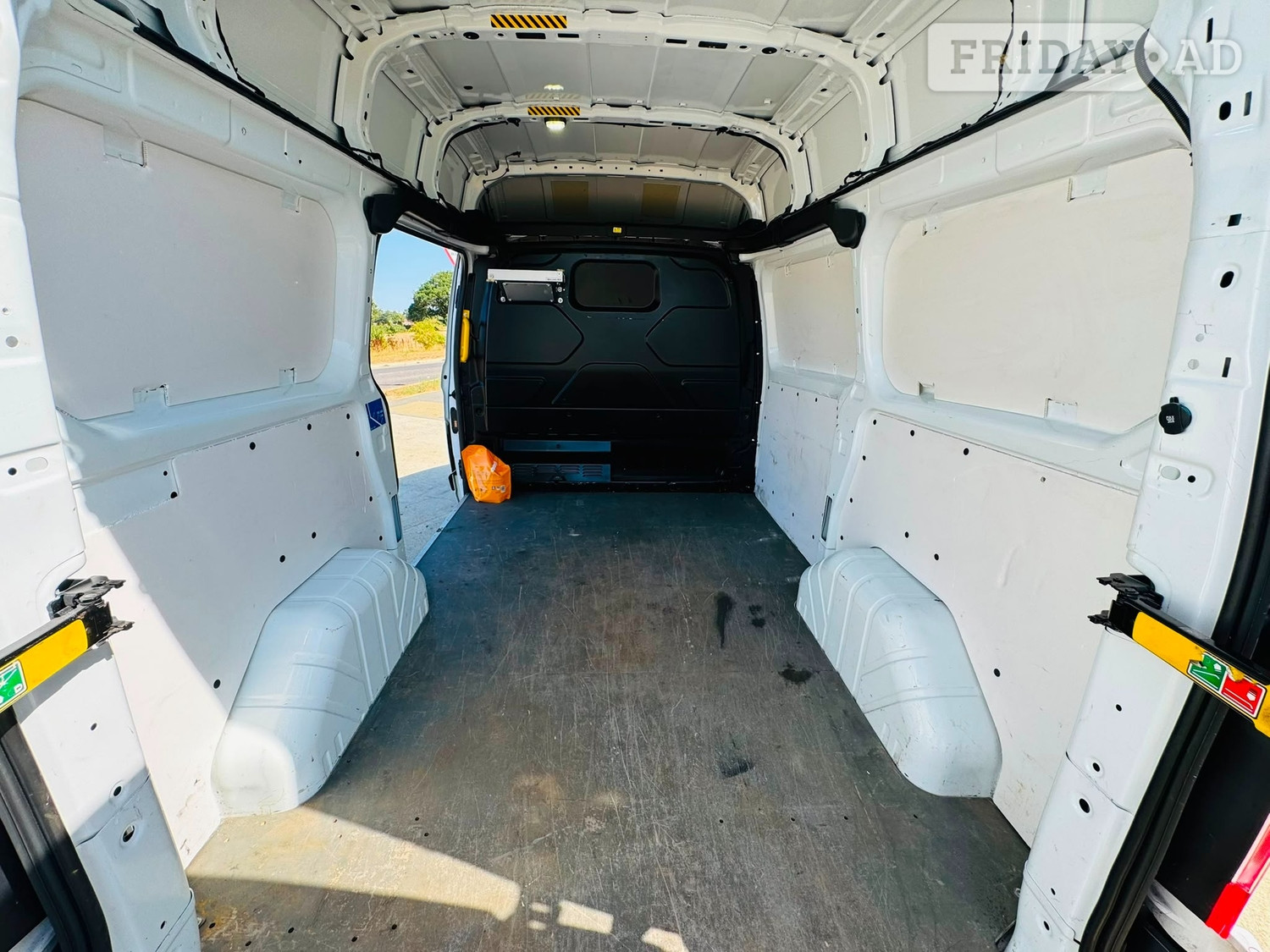Ford Transit Custom 2017 - Vans & Commercial Vehicles in Horley