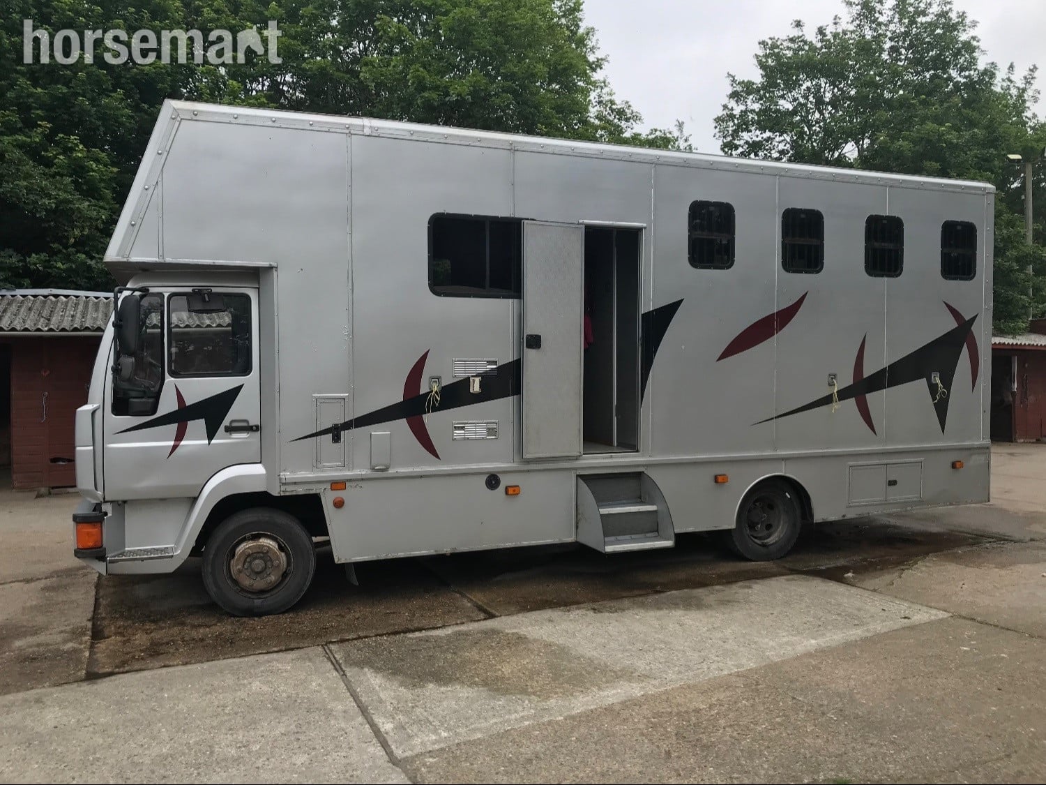 L 2000 Man Horsebox in Rayleigh