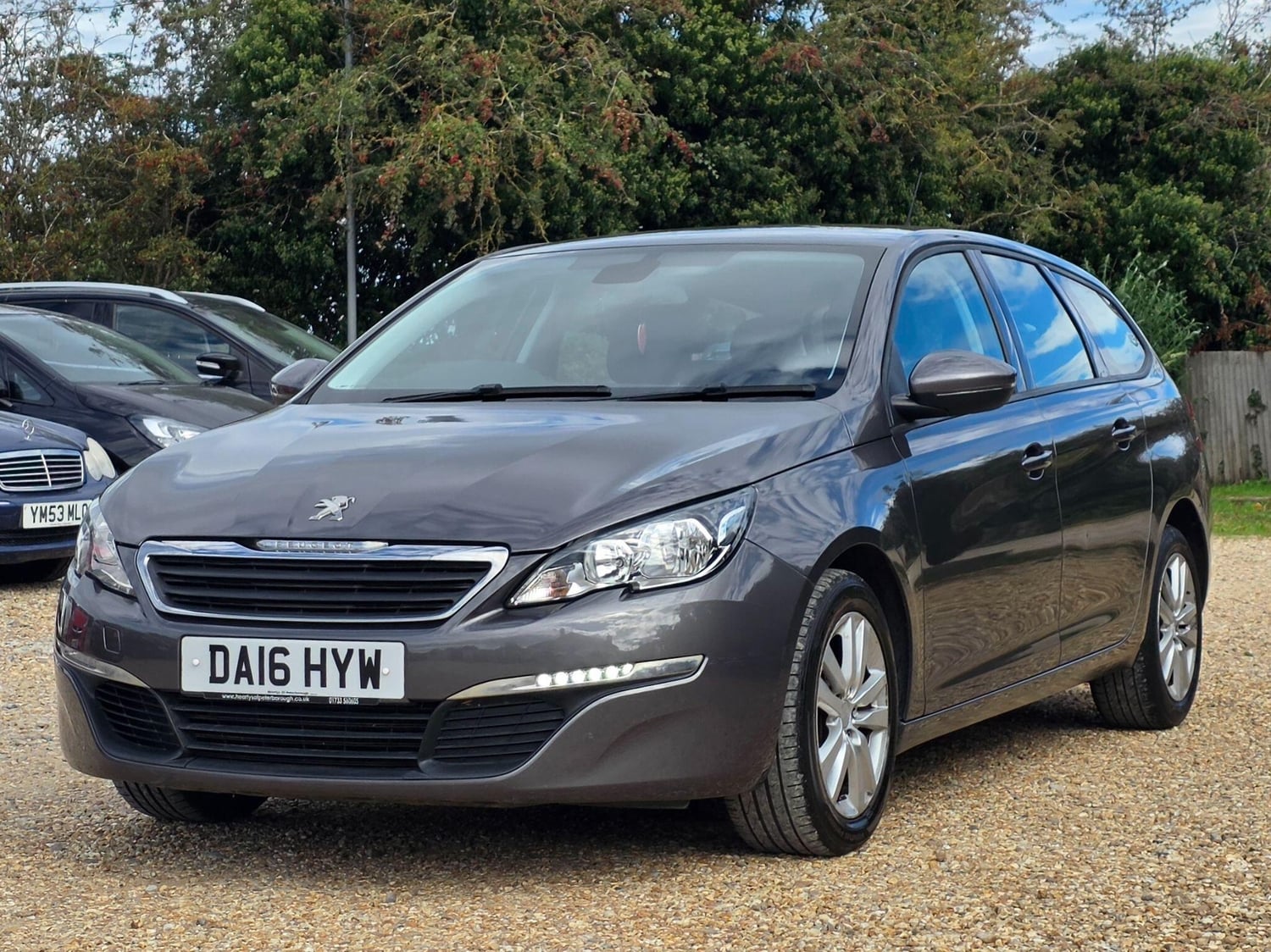 [ berth ]Peugeot 308 SW