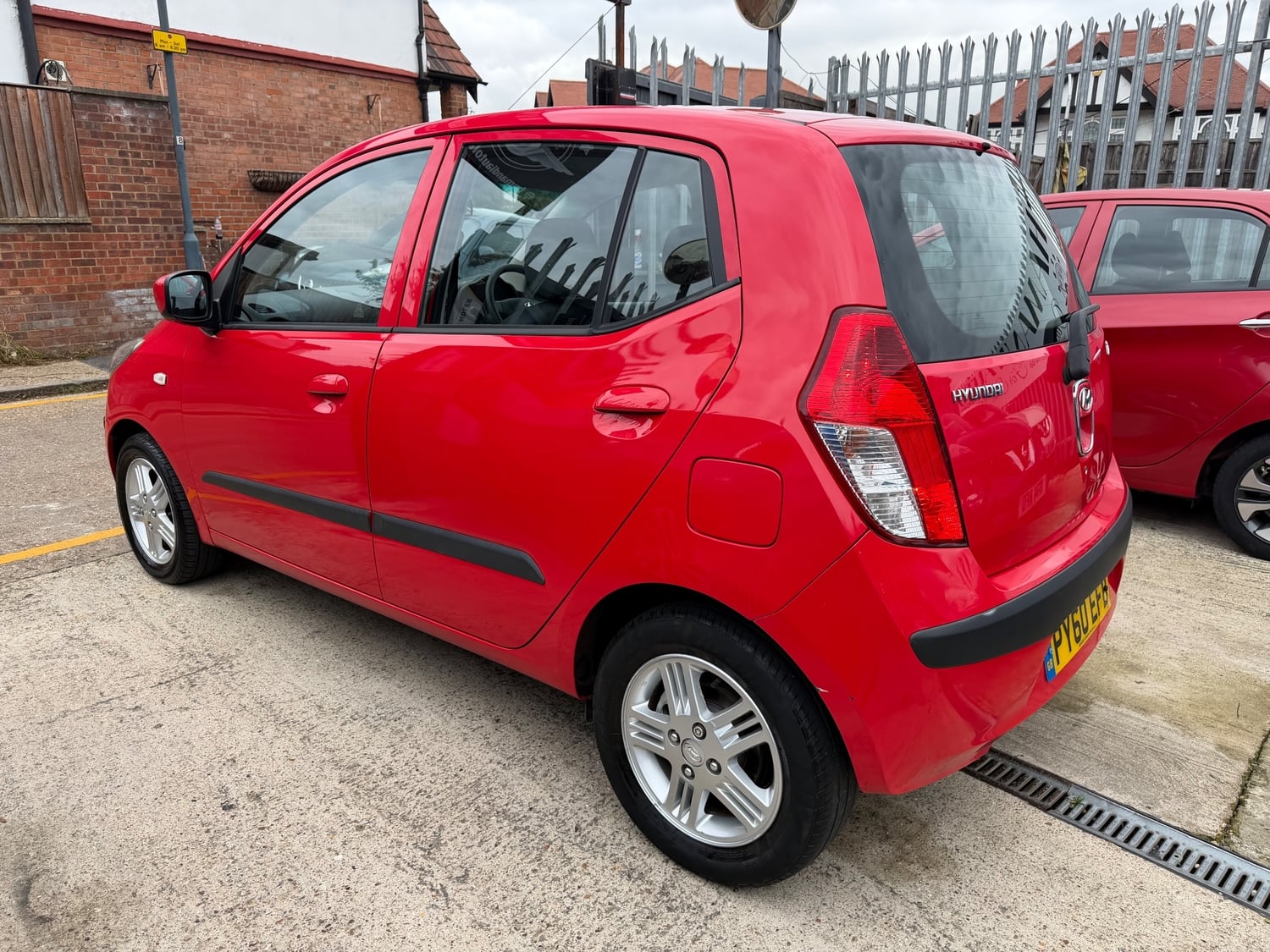 Hyundai i10 2010 - Cars in Wembley