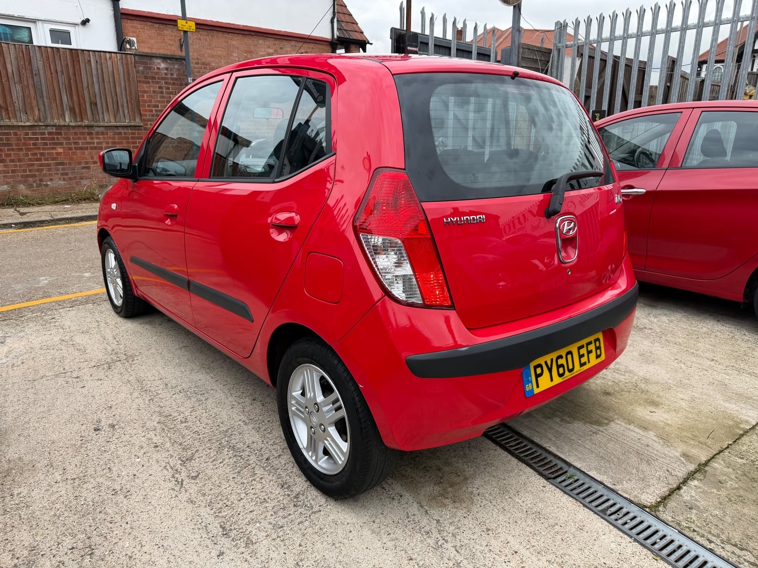 Hyundai i10 2010 - Cars