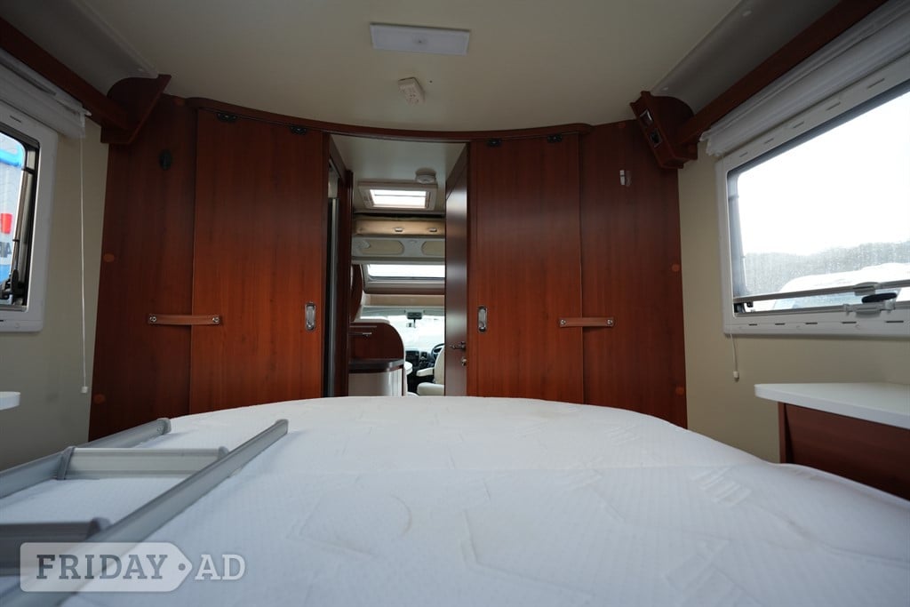 [4 berth ]Mobilvetta Kea P68 FIAT AIR SUSPENSION 4 BERTH 4 TRAVEL SEAT MOTO