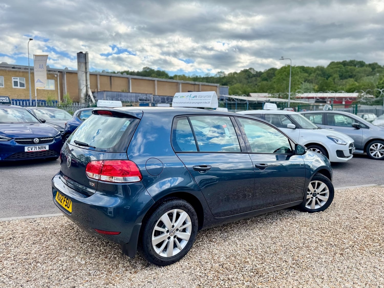 Volkswagen Golf 2012 - Cars