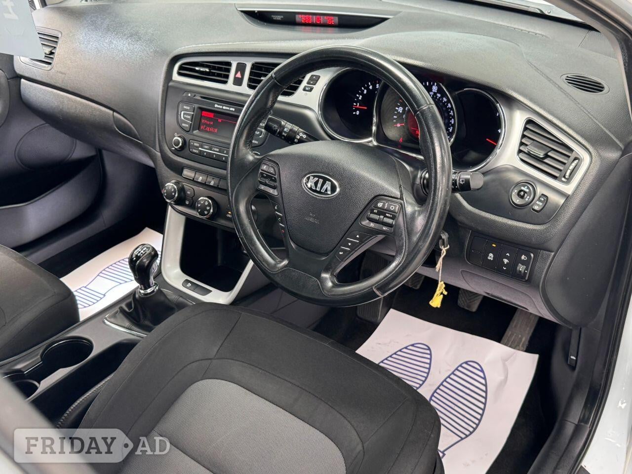 [ berth ]Kia Ceed