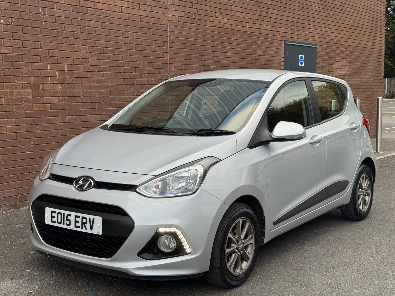 Hyundai i10 2015 - Cars in Ashford