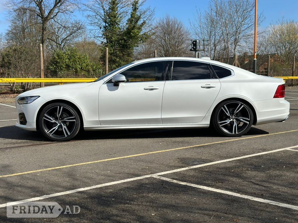 Volvo S90 2019 - Cars in St. Albans
