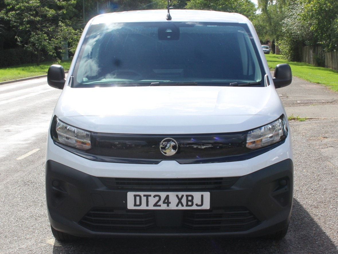 [ berth ]Vauxhall Combo