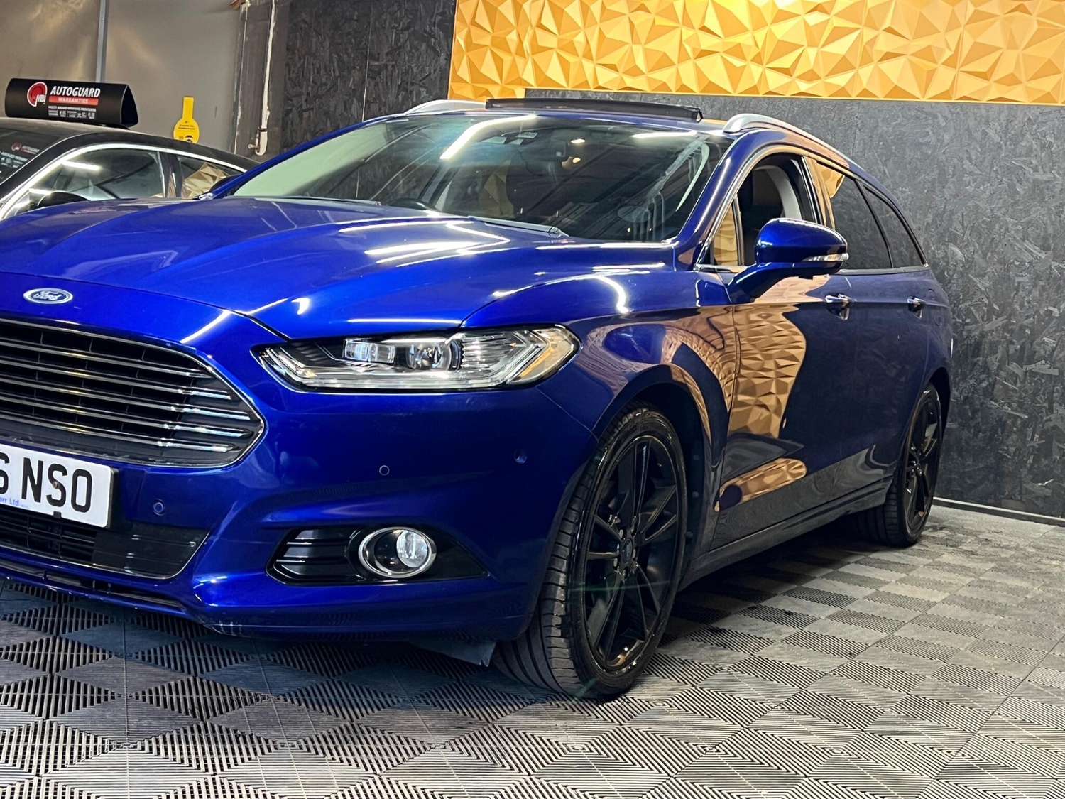 [ berth ]Ford Mondeo
