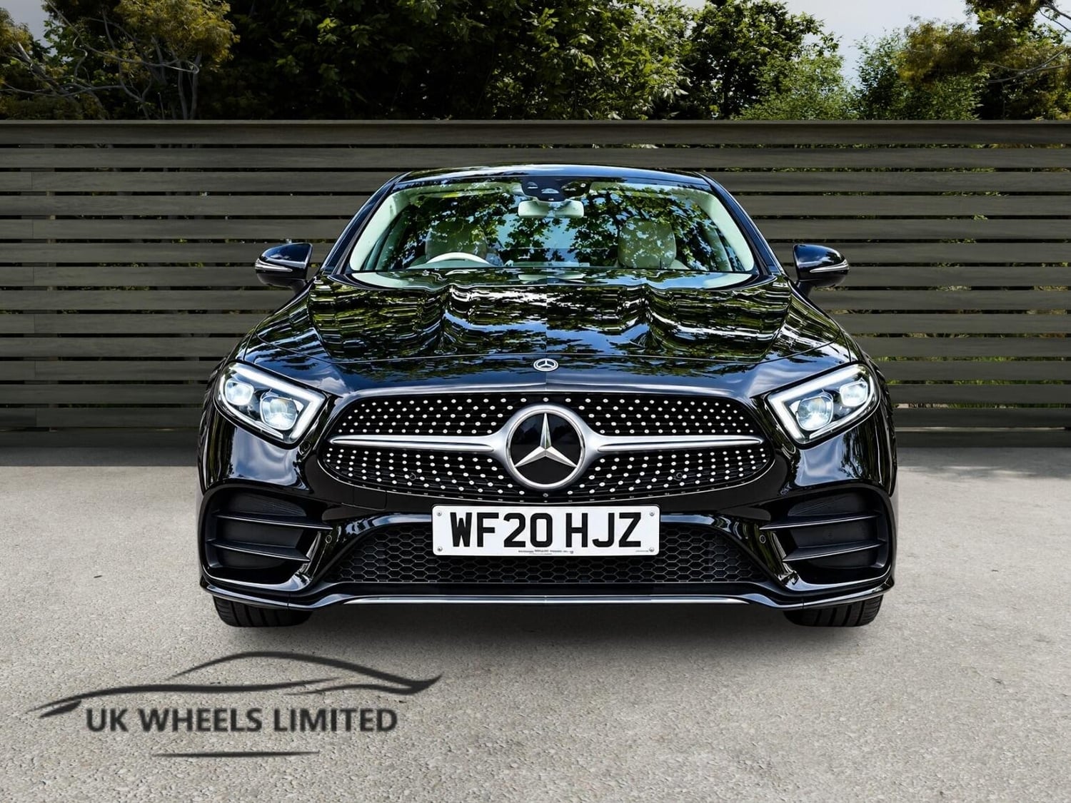 [ berth ]Mercedes-Benz CLS Class